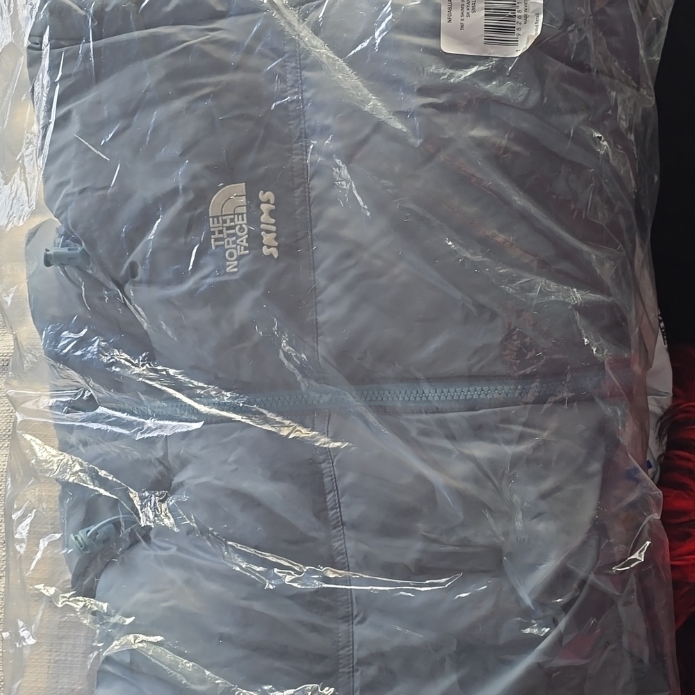 THE NORTH FACE X SKIMS 1996 RETRO NUPTSE JACKET KYANITE Small